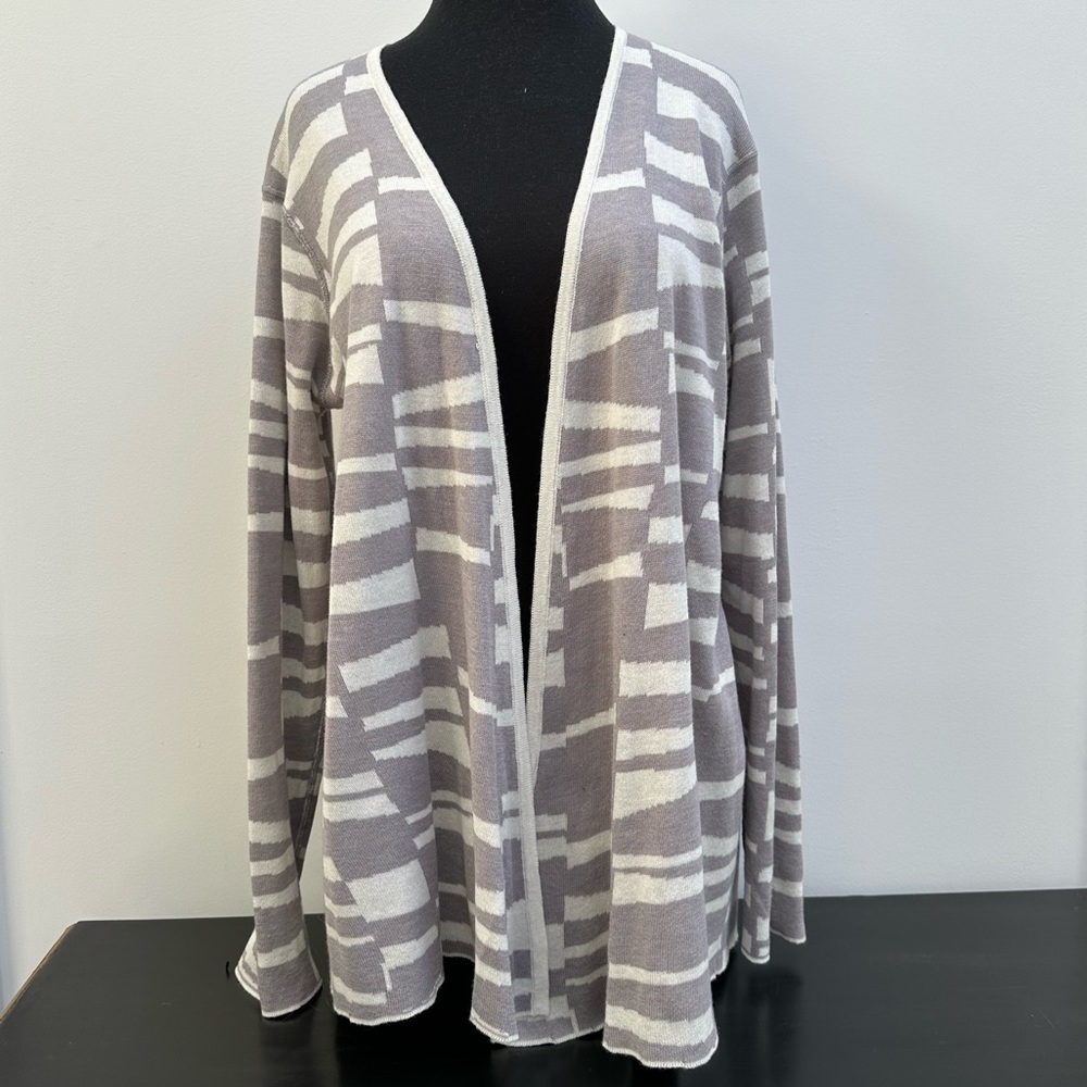 REVERSIBLE KNIT ASYMMETRICAL CARDIGAN GRAY IVORY ABSTRACT PRINT NWT